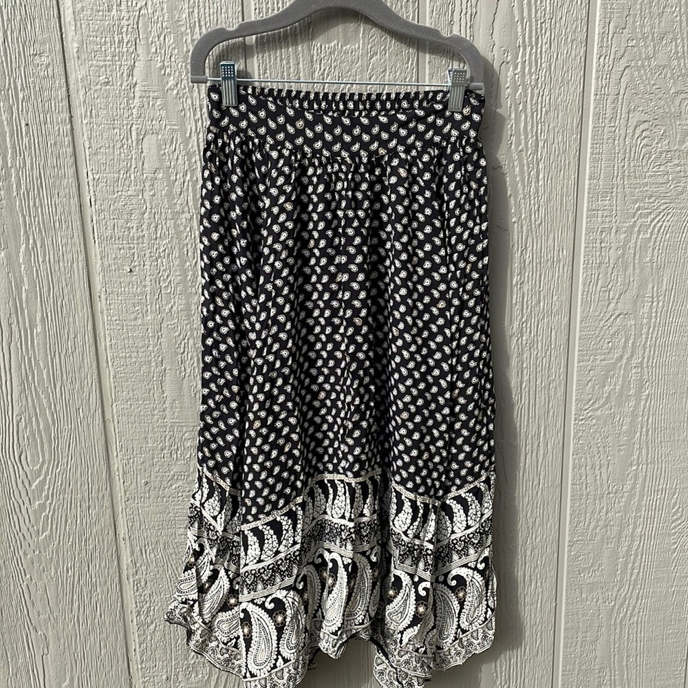 American Eagle black skirt. Size XS.